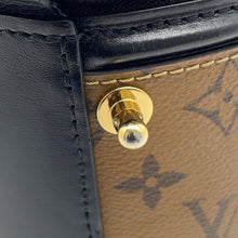将图像加载到图库查看器中，LOUIS VUITTON Cannes NoirM43986 Monogram Monogram Reverse Canvas
