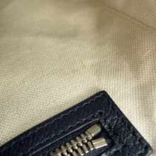 Load image into Gallery viewer, GUCCI 2WAYBag Navy792118 GG Supreme Leather Size Medium
