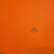 Load image into Gallery viewer, HERMES Birkin Beton Taurillon Clemence Size 30
