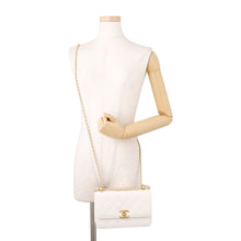 Load image into Gallery viewer, CHANEL Matelasse ChainShoulder Bag WhiteAS2615 Calf Leather
