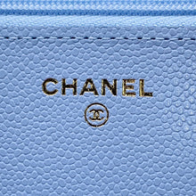 将图像加载到图库查看器中，CHANEL Matelasse Classic Chain Wallet Turnlock Light BlueAP0250 Caviar Leather
