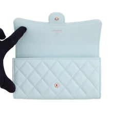 将图像加载到图库查看器中，CHANEL Matelasse Classic Long Flap Wallet Light BlueAP0241 Caviar Leather

