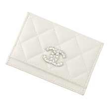 Load image into Gallery viewer, CHANEL Matelasse CC Logo Card Case WhiteAP3990 Lambskin/Rhinestone
