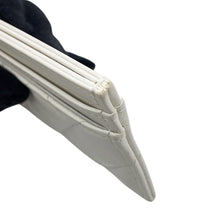 Load image into Gallery viewer, CHANEL Matelasse CC Logo Card Case WhiteAP3990 Lambskin/Rhinestone
