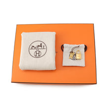 Load image into Gallery viewer, HERMES Picotin Lock Green Pantan Taurillon Clemence Size PM
