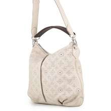 Load image into Gallery viewer, LOUIS VUITTON Serene claimM94275 Monogram Mahina Size PM
