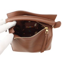 Load image into Gallery viewer, LOEWE Suna Fujita Collaboration Hamster Puzzle Bag HavaneA510P88X40 Leather Size Mini
