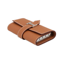 Load image into Gallery viewer, HERMES Bearn Quadruple Key Case Gold Epsom
