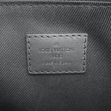 Load image into Gallery viewer, LOUIS VUITTON Discovery Messenger OnyxN40122 Damier Infini Leather Size PPM
