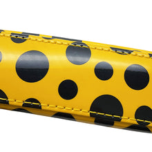 将图像加载到图库查看器中，LOUIS VUITTON Pochette Accessoires JauneM91426 Monogram Vernis Leather Dot Infinity Yayoi Kusama
