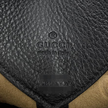 Load image into Gallery viewer, GUCCI GUCCI B Shoulder Bag Black820169 Leather Size Medium
