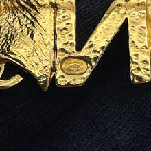 Load image into Gallery viewer, CHANEL Cat motif broochABH061 Gold Plated Crystal
