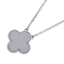 将图像加载到图库查看器中，Van Cleef &amp; Arpels Vintage Alhambra 1PD Necklace 2022 HolidayVCARP9RU00 18K White Gold

