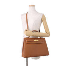 Load image into Gallery viewer, HERMES Kelly Sellier Gold Courchevel Size 32
