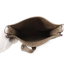 Load image into Gallery viewer, HERMES Evelyne Amazon Sangle Caval Etoupe Taurillon Clemence Size TPM
