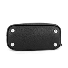 将图像加载到图库查看器中，Maison Margiela Margiela 5AC Classic Chain Shoulder Bag BlackSB3WG0025 Grainy Calf Leather Canvas Size baby

