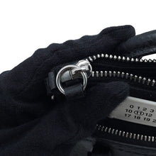 将图像加载到图库查看器中，Maison Margiela Margiela 5AC Classic Chain Shoulder Bag BlackSB3WG0025 Grainy Calf Leather Canvas Size baby
