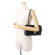Load image into Gallery viewer, CHANEL Matelasse W Flap ChainShoulder Bag BlackA01112 Caviar Leather Size 25
