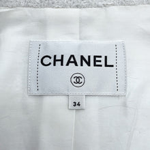 Load image into Gallery viewer, CHANEL Tweed Jacket Size 34 WhiteP81150 V74037 00100 Cotton 59% Acryl 19% Polyester 11% Polyamide 11%
