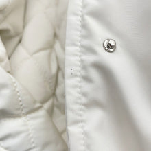 将图像加载到图库查看器中，HERMES Quilted Reversible Coat Clou de Selle Semis Size 42 White/Black Polyester100%
