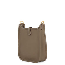 Load image into Gallery viewer, HERMES Evelyne Long Etoupe Taurillon Clemence Size TPM

