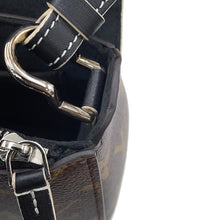 Load image into Gallery viewer, LOUIS VUITTON Chain It NoirM44115 Monogram Calf Leather Size PM
