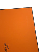 Load image into Gallery viewer, HERMES Evelyne Long Amazon Vert Yucca Taurillon Clemence Size TPM
