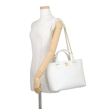 将图像加载到图库查看器中，CHANEL Matelasse Classic Shopping Bag WhiteAS5777 Caviar Leather
