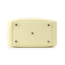Load image into Gallery viewer, HERMES Lindy Jaune Milton Taurillon Clemence Size 26
