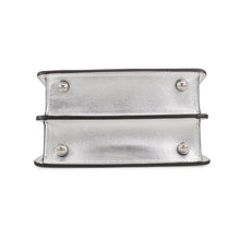 将图像加载到图库查看器中，FENDI Peekaboo x ISeeU x Marc Jacobs Collaboration Silver8BN335AJQXF0MK5 Leather Size Petit

