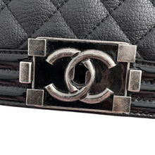 Load image into Gallery viewer, CHANEL Boy Chanel BlackA92193 Leather Patent Leather Size Large

