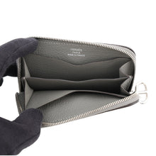 Load image into Gallery viewer, HERMES Zip Ango Compact Chaine d'Ancre Card Case Gris Meyer Evercolor
