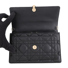 将图像加载到图库查看器中，Dior My Dior Daily Chain Pouch Cannage BlackS0937ONMJ_M900 Lambskin
