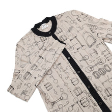 Load image into Gallery viewer, HERMES Cardigan with Cahiers du Corporteur print Size 38 Beige Pierre Histori Cashmere70% Silk30%
