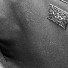 将图像加载到图库查看器中，LOUIS VUITTON Slim Briefcase NoirM30810 Taiga Leather
