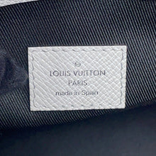 将图像加载到图库查看器中，LOUIS VUITTON Weekend Tote NM Taigarama WhiteM30919 Monogram Taiga Leather Size NM
