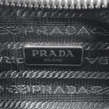 Load image into Gallery viewer, PRADA Re-Edition 2005 Re-Nylon Shoulder Bag Black1BH204_R064_F0002_V_V9L Nylon Saffiano LeatherLeather
