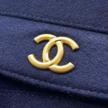 将图像加载到图库查看器中，CHANEL Hamburg Accordion Shoulder Bag Navy Wool
