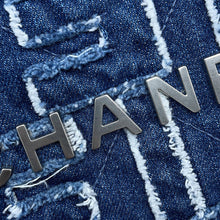 Load image into Gallery viewer, CHANEL CHANEL22 BlueAS3260 Denim Size Small
