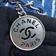 Load image into Gallery viewer, CHANEL CHANEL22 BlueAS3260 Denim Size Small
