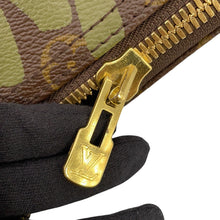 Load image into Gallery viewer, LOUIS VUITTON Keepall VertM92196 Monogram・Graffiti Size 50

