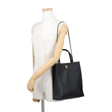 将图像加载到图库查看器中，CHANEL Small shopping bag BlackAS6452 Calf Leather
