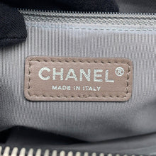 Load image into Gallery viewer, CHANEL Matelasse CC Logo Tote Bag BlackA46885 Caviar Leather
