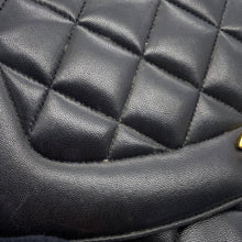 Load image into Gallery viewer, CHANEL Diana flap ChainShoulder Bag BlackA01165 Lambskin Size 25
