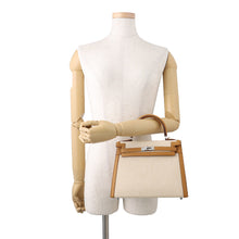 Load image into Gallery viewer, HERMES Kelly Sellier Ecru/Sesame Toile H Swift Leather Size 25
