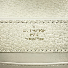 Load image into Gallery viewer, LOUIS VUITTON Capucines WhiteM23718 Taurillon Leather Size MINI
