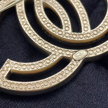 Load image into Gallery viewer, CHANEL CC Logo RhinestoneBrooch Champagne GoldA64746 Metal Rhinestone
