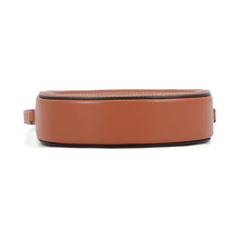 将图像加载到图库查看器中，CELINE Triomphe Oval Shoulder Bag Tan101703DPQ Calf Leather
