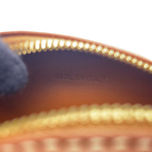 将图像加载到图库查看器中，CELINE Triomphe Oval Shoulder Bag Tan101703DPQ Calf Leather
