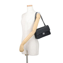 Load image into Gallery viewer, CHANEL Matelasse W Flap ChainShoulder Bag BlackA01113 Caviar Leather Size 23
